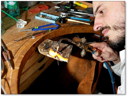 Formation professionnelle en bijouterie.