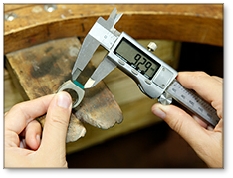 Stage de fabrication d'un bijoux.